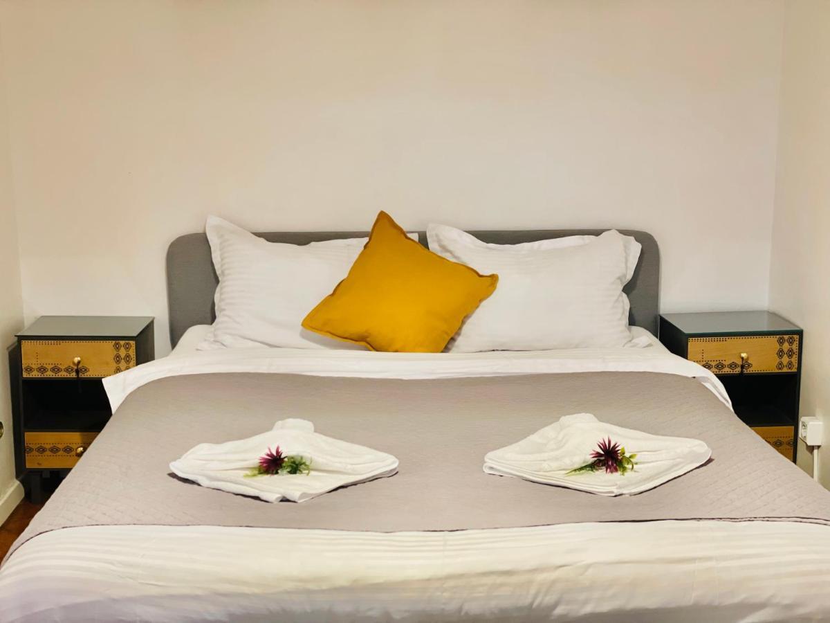 Modern Place To Stay-Self Check-In Nonstop 24H-Wifi Resita Eksteriør billede